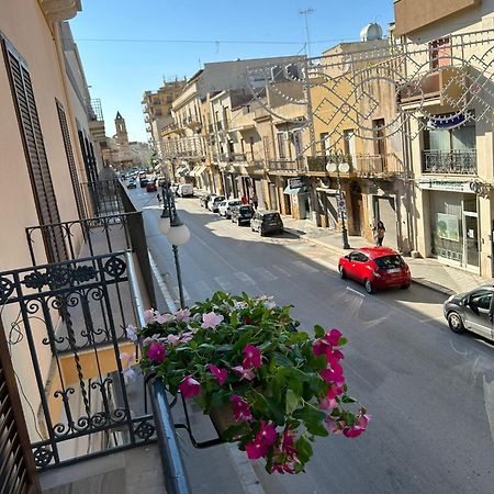 Bon Bon Apartment Мадзара дел Вало Екстериор снимка